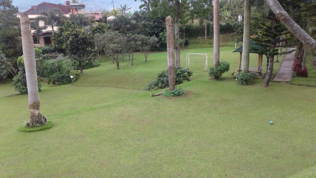 Le Villa Bougenville Bogor Exterior foto