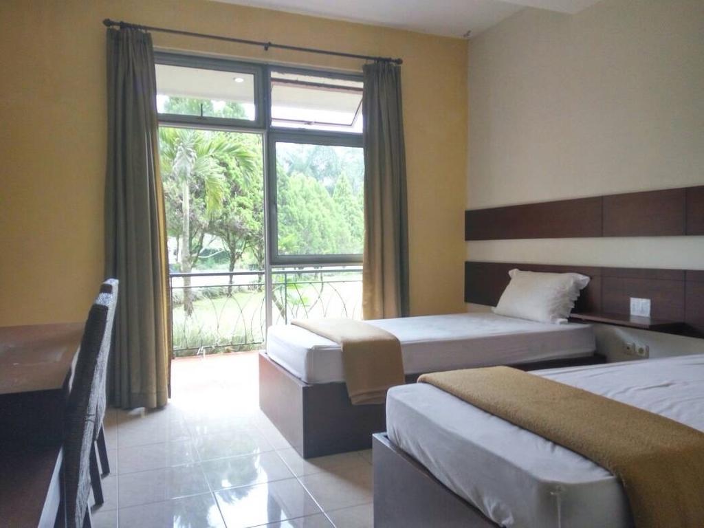 Le Villa Bougenville Bogor Exterior foto